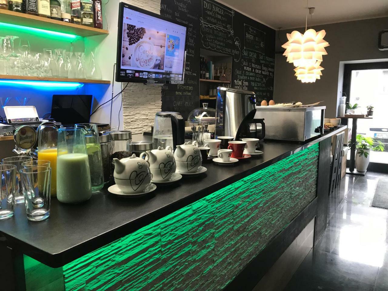 Apartmany Caffe & Grill Roudnice nad Labem Eksteriør bilde
