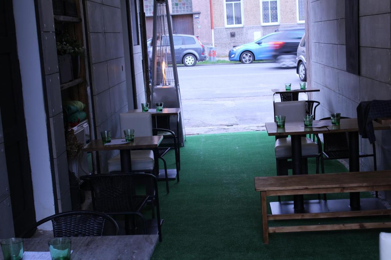 Apartmany Caffe & Grill Roudnice nad Labem Eksteriør bilde